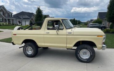 Ford-Bronco-1978-107826