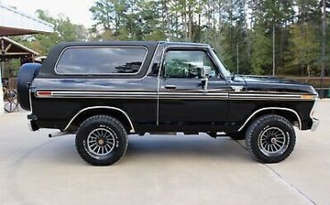 Ford-Bronco-1978-Black-30578-7