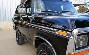 Ford-Bronco-1978-Black-30578-8