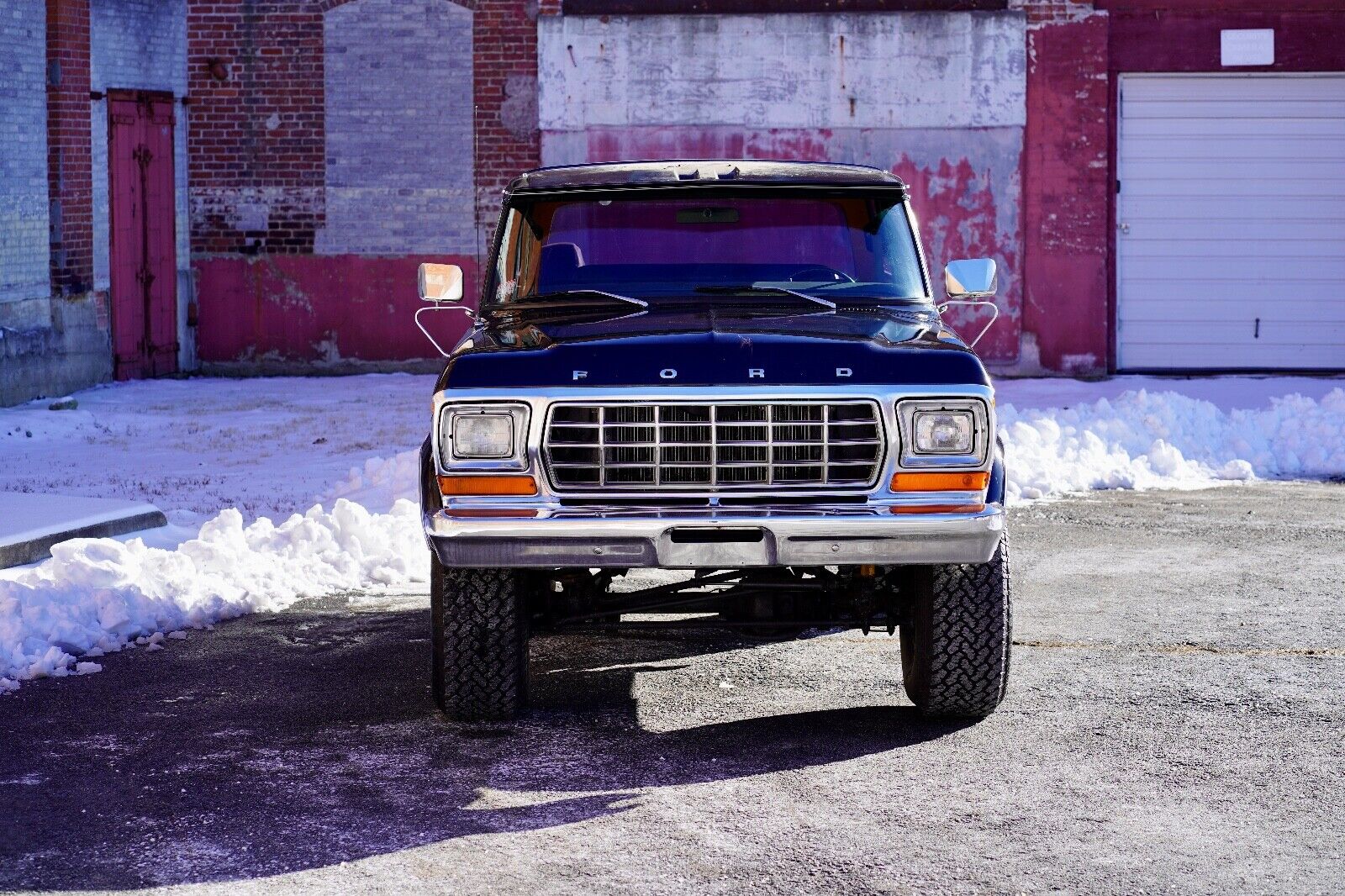 Ford-Bronco-1979-Black-Black-144841-1