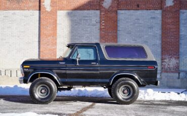 Ford-Bronco-1979-Black-Black-144841-2