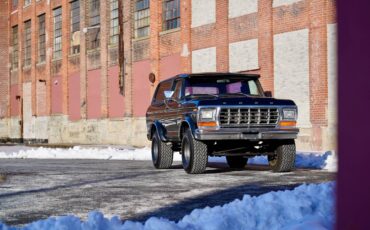 Ford-Bronco-1979-black-144841-3