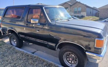 Ford-Bronco-1987-black-246229-1