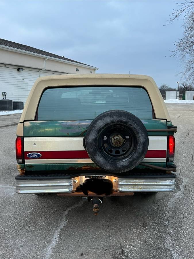 Ford-Bronco-1987-green-283979-2