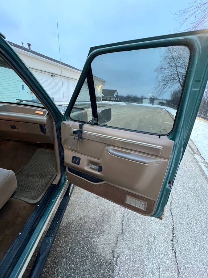 Ford-Bronco-1987-green-283979-8