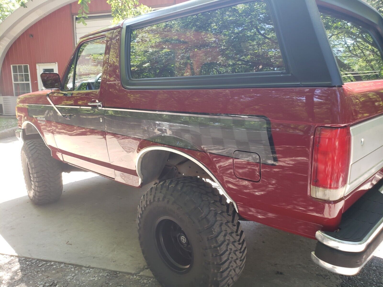 Ford-Bronco-1988-Burgundy-Red-120701-2