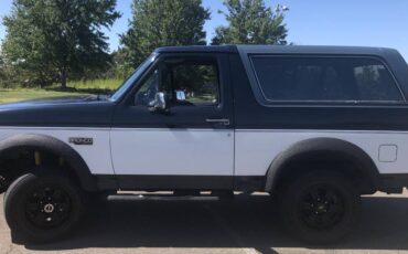 Ford-Bronco-1993-blue-323390