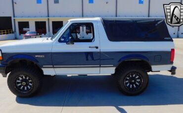 Ford-Bronco-1994-White-Blue-167447-2