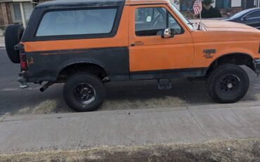 Ford-Bronco-1994-orange-321868-1