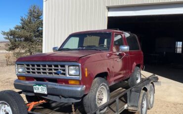 Ford-Bronco-2-1988-red-22701-1