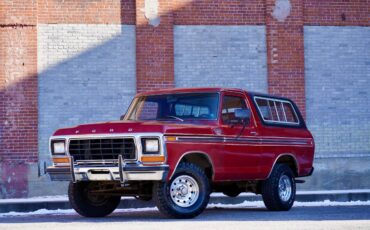 Ford-Bronco-4x4-1979-red-98170