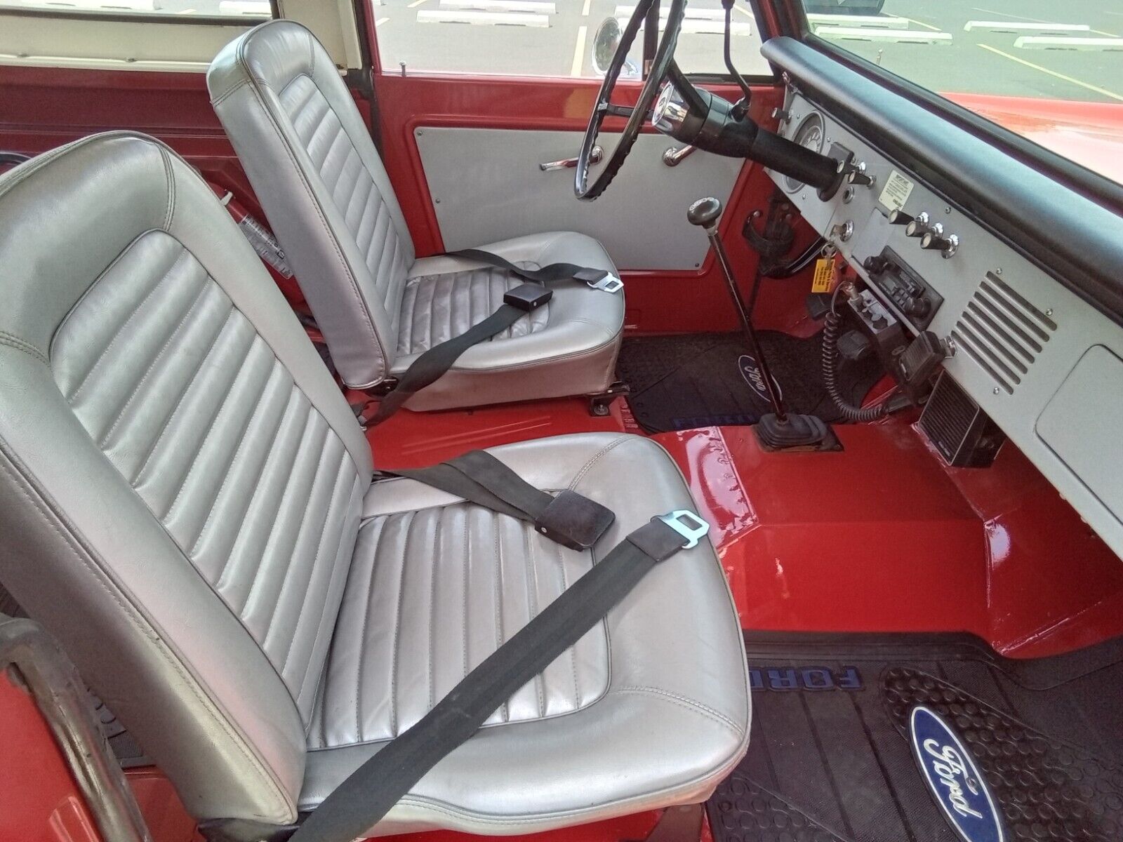 Ford-Bronco-Cabriolet-1966-Red-and-White-Red-and-silver-178975-25