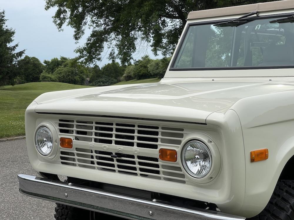 Ford-Bronco-Cabriolet-1970-Ivory-Tan-647-15