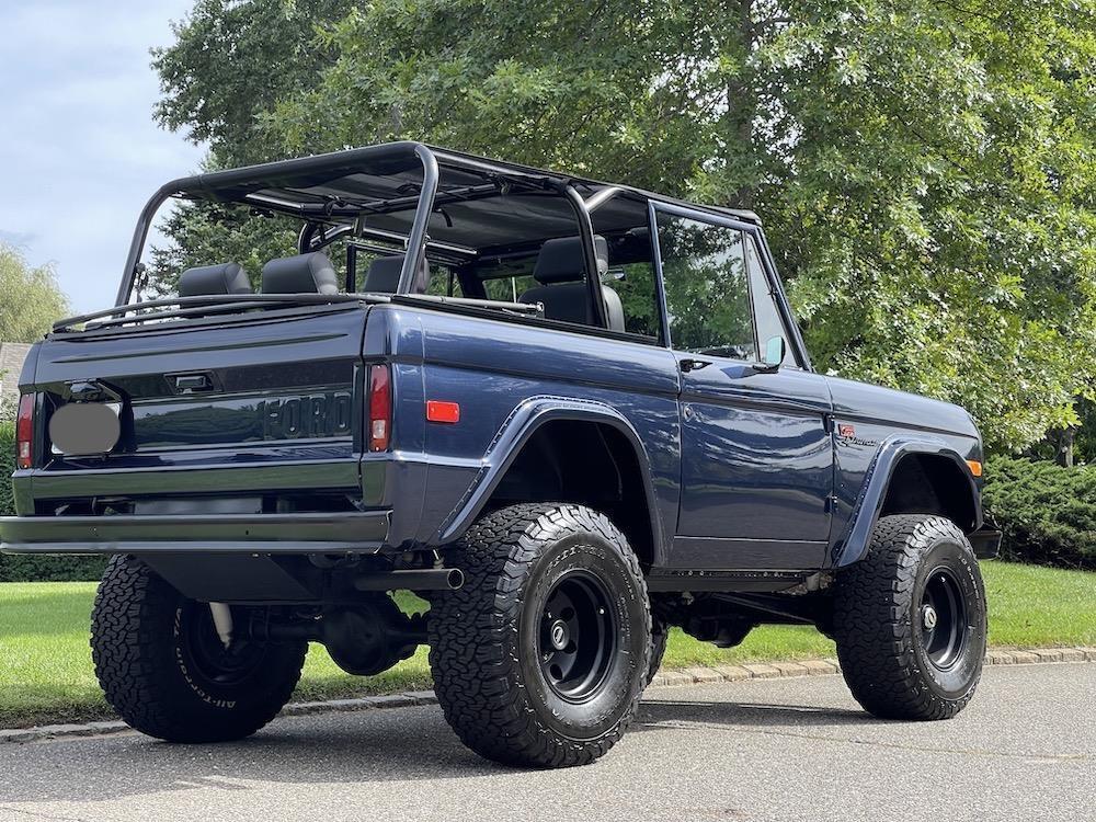 Ford-Bronco-Cabriolet-1976-Purple-Black-3788-22