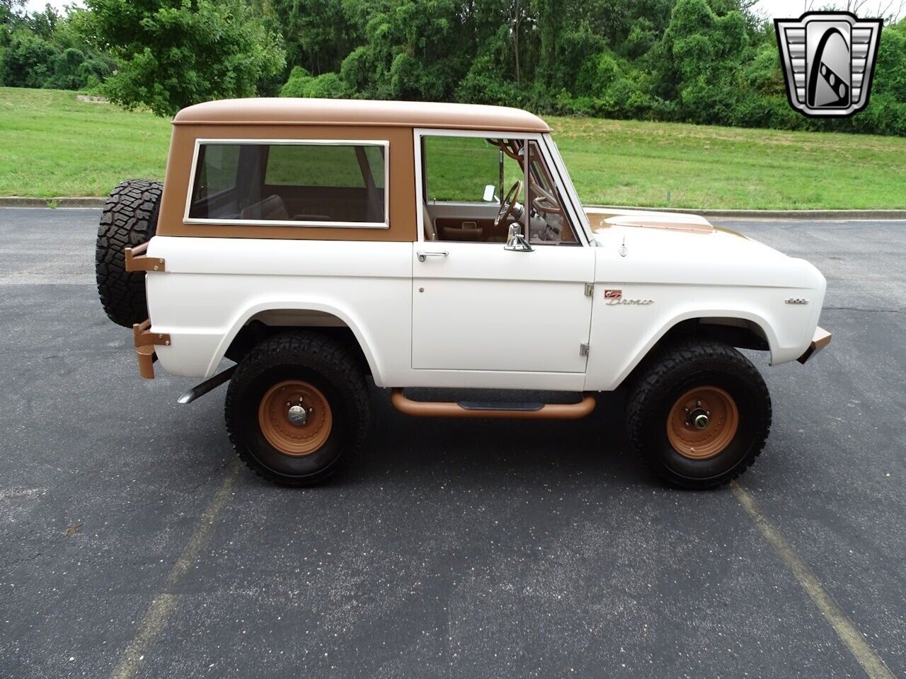 Ford-Bronco-Cabriolet-1977-White-Tan-547-9