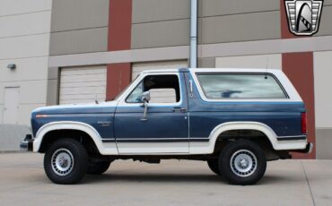 Ford-Bronco-Cabriolet-1986-Blue-Blue-35436-3