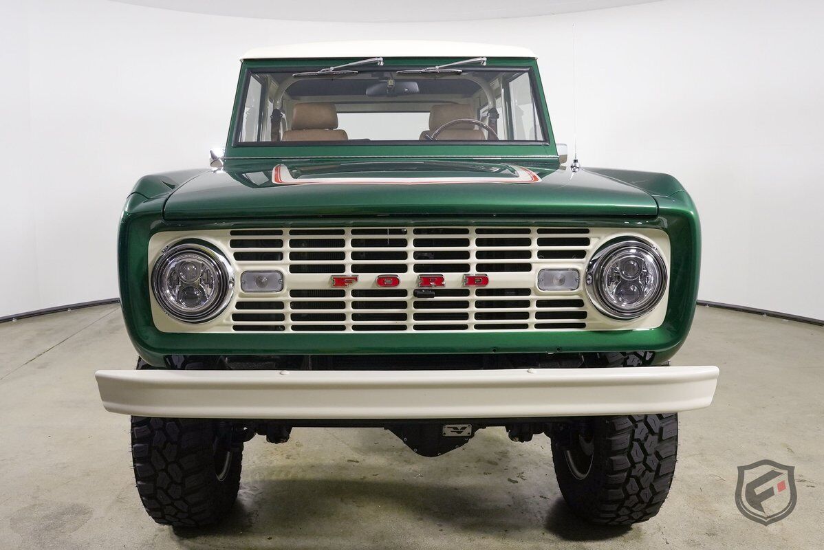 Ford-Bronco-Custom-SUV-1967-Green-1357-2