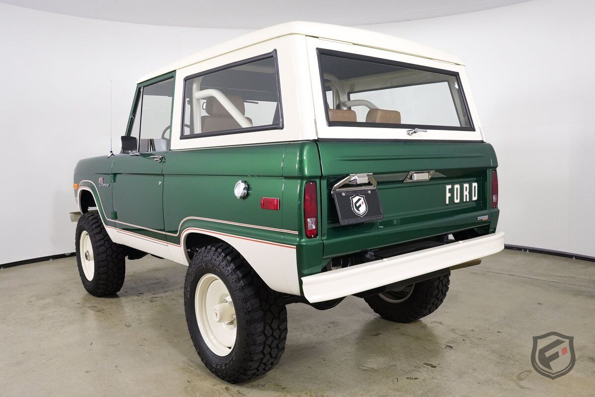 Ford-Bronco-Custom-SUV-1967-Green-1357-6