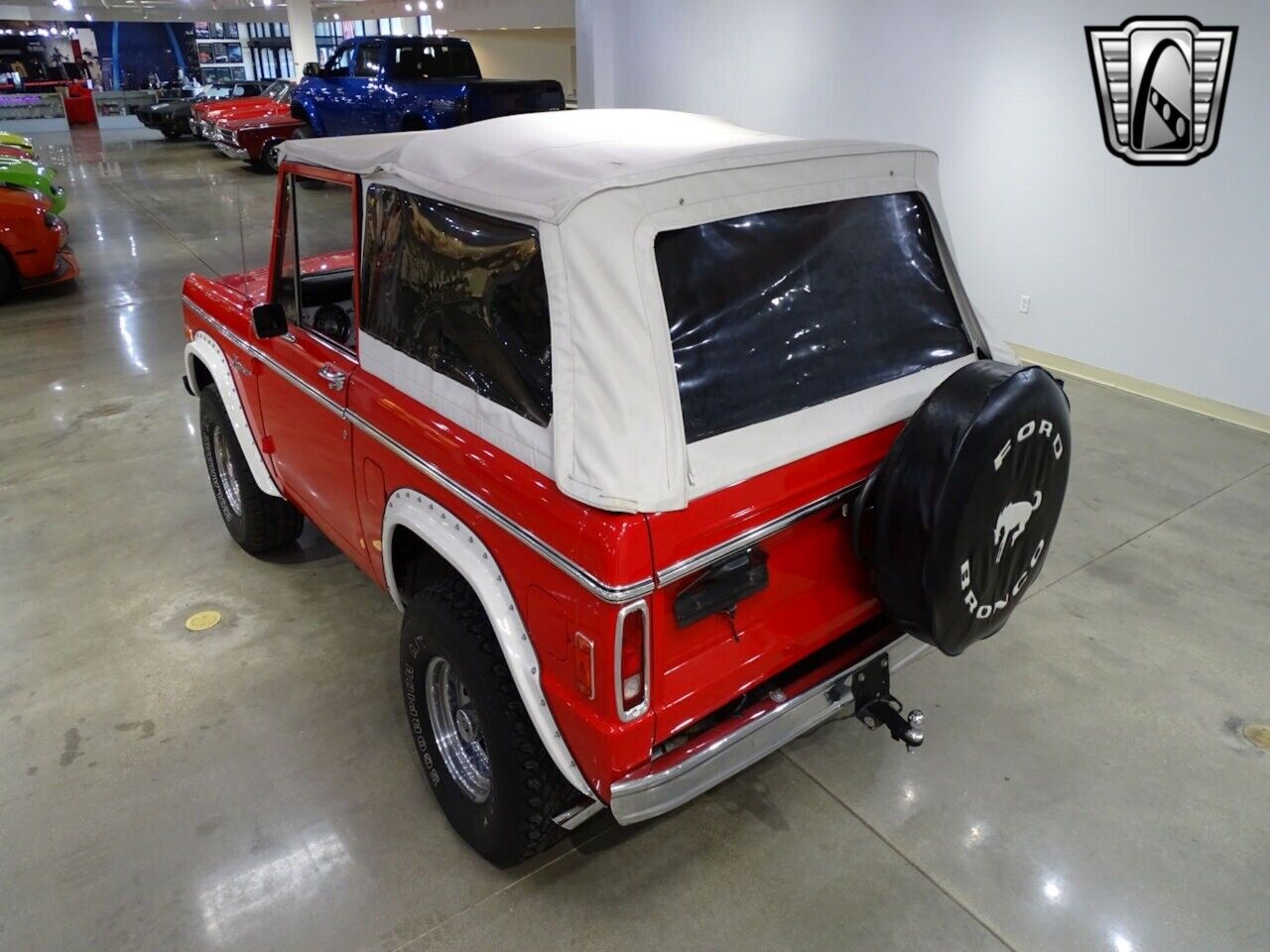 Ford-Bronco-Pickup-1977-Red-Black-91261-5