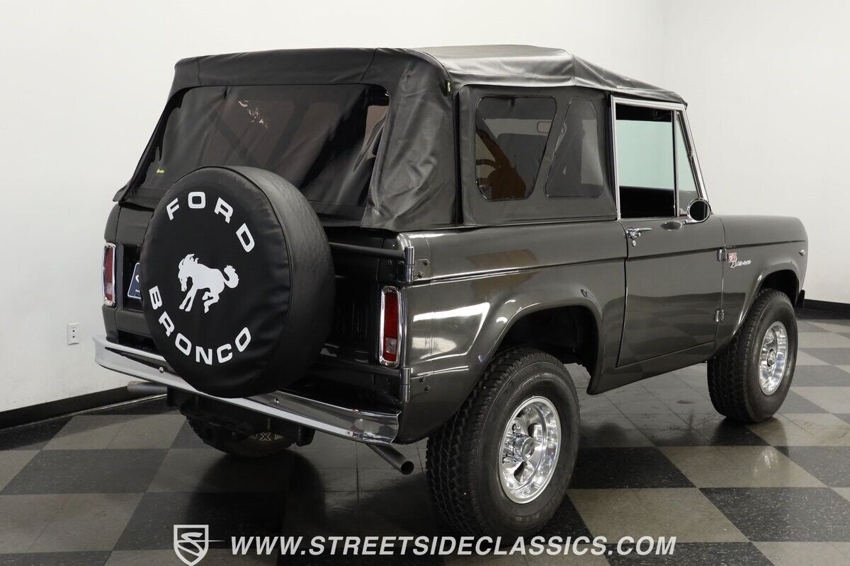 Ford-Bronco-SUV-1967-Gray-Black-164-10