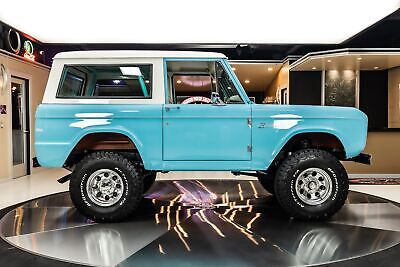 Ford-Bronco-SUV-1968-Blue-Tan-98-11