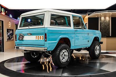 Ford-Bronco-SUV-1968-Blue-Tan-98-12