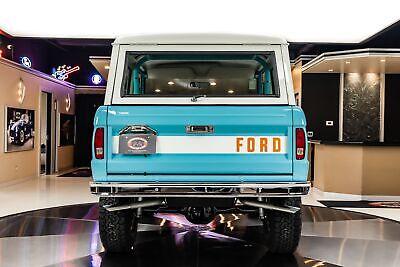 Ford-Bronco-SUV-1968-Blue-Tan-98-14