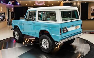 Ford-Bronco-SUV-1968-Blue-Tan-98-17