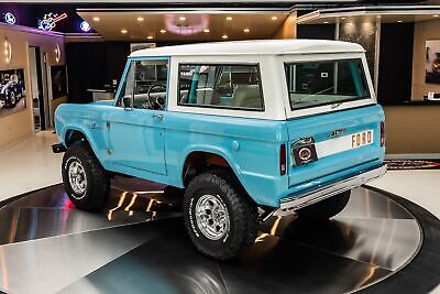 Ford-Bronco-SUV-1968-Blue-Tan-98-17