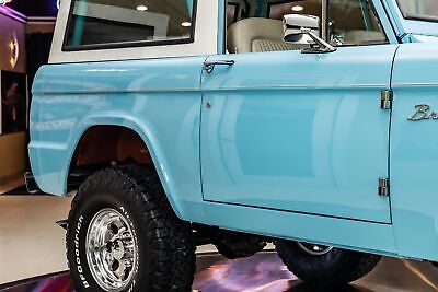 Ford-Bronco-SUV-1968-Blue-Tan-98-21