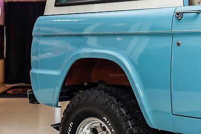 Ford-Bronco-SUV-1968-Blue-Tan-98-22