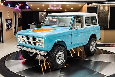 Ford-Bronco-SUV-1968-Blue-Tan-98-5