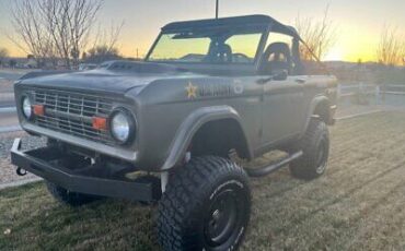 Ford-Bronco-SUV-1969-Gray-Black-84505-2