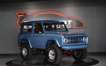 Ford-Bronco-SUV-1970-Blue-Brown-2100-2