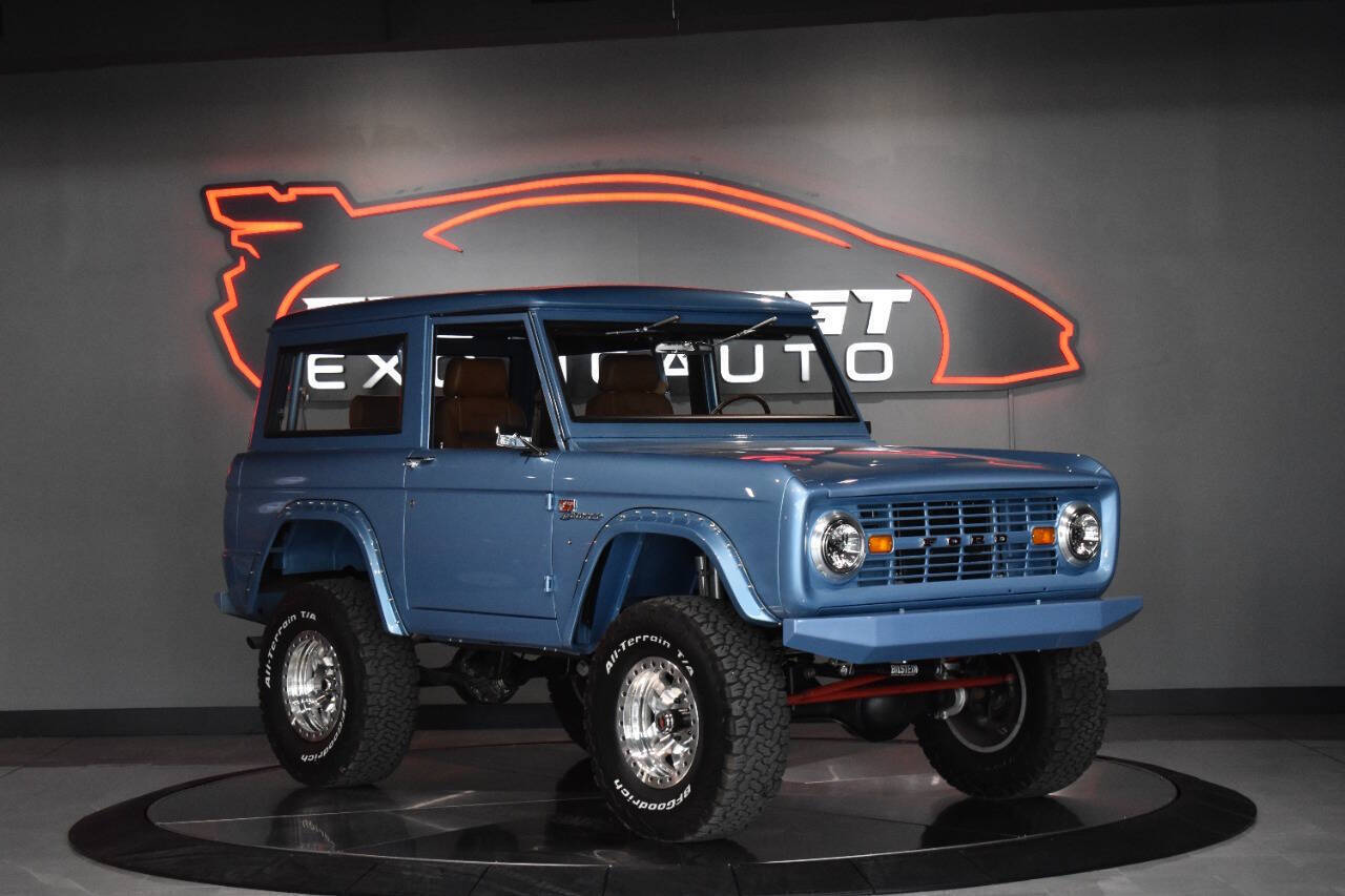 Ford-Bronco-SUV-1970-Blue-Brown-2100-2