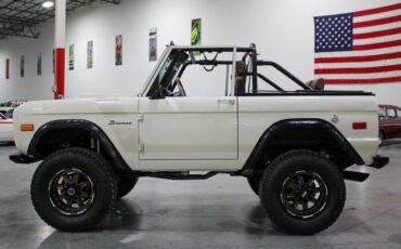 Ford-Bronco-SUV-1970-White-Brown-63213-2