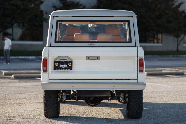 Ford-Bronco-SUV-1970-White-Saddle-1788-19