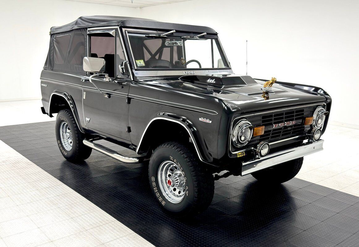 Ford-Bronco-SUV-1972-Black-Black-85311-6