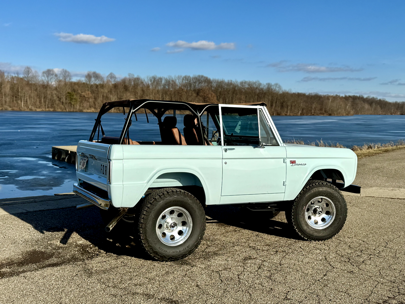 Ford-Bronco-SUV-1973-Dimond-Blue-Brown-805-15