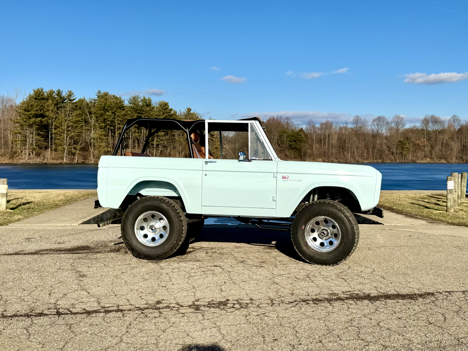 Ford-Bronco-SUV-1973-Dimond-Blue-Brown-805-18