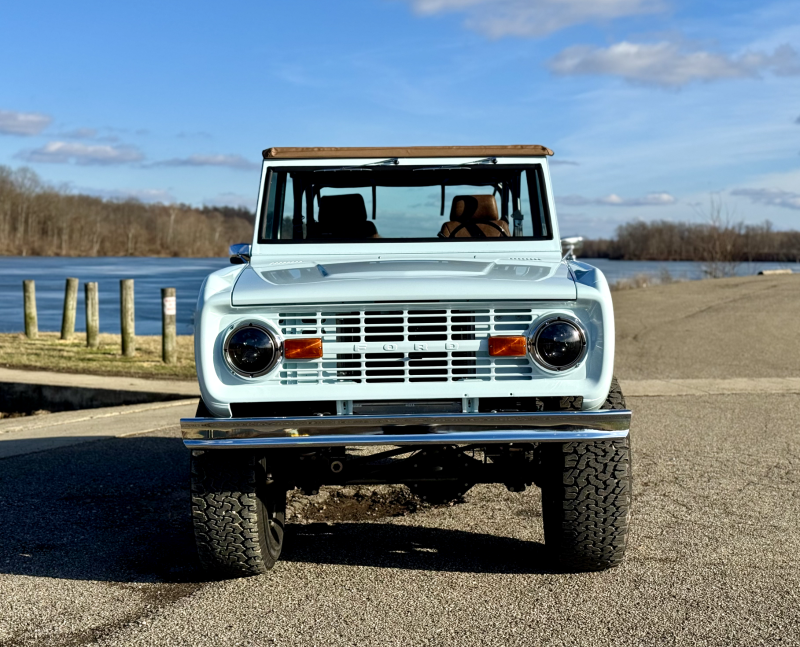 Ford-Bronco-SUV-1973-Dimond-Blue-Brown-805-21