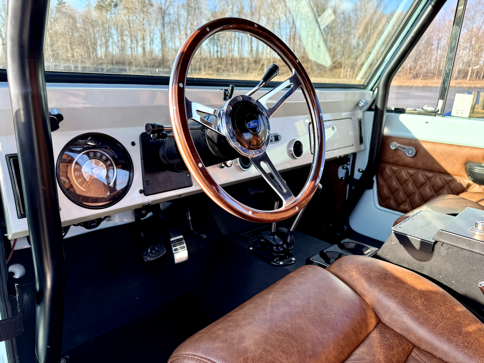 Ford-Bronco-SUV-1973-Dimond-Blue-Brown-805-23