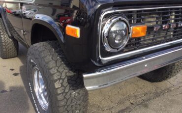 Ford-Bronco-SUV-1974-Black-Black-121048-10