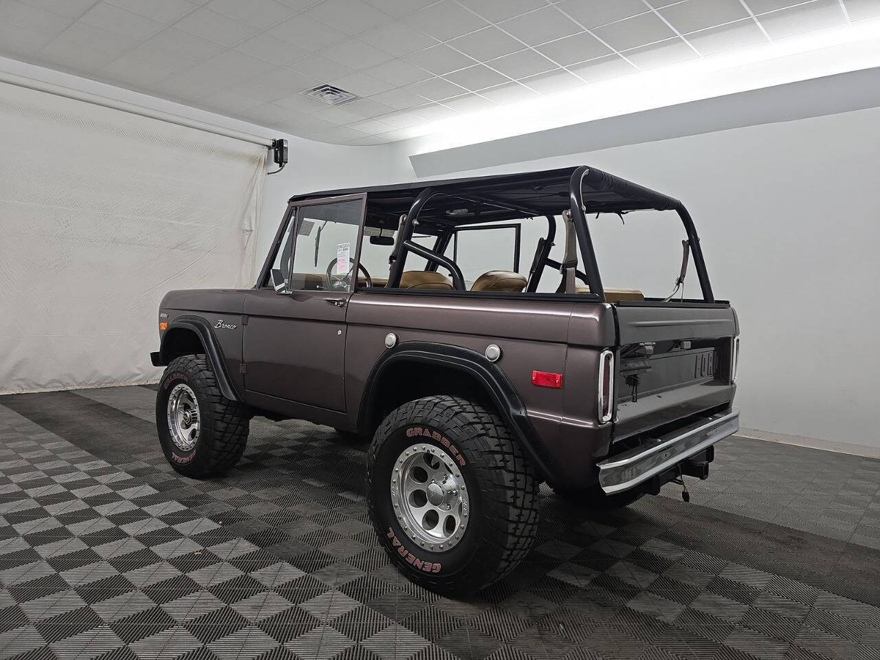 Ford-Bronco-SUV-1974-Brown-Tan-12569-1