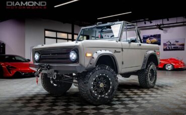 Ford-Bronco-SUV-1975-Gray-Black-1590-2