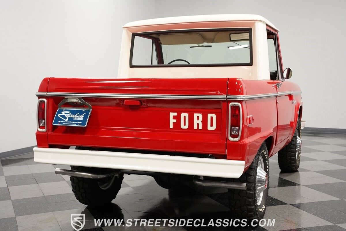 Ford-Bronco-SUV-1975-Red-White-52848-11