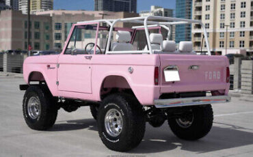 Ford-Bronco-SUV-1976-Red-White-2-5