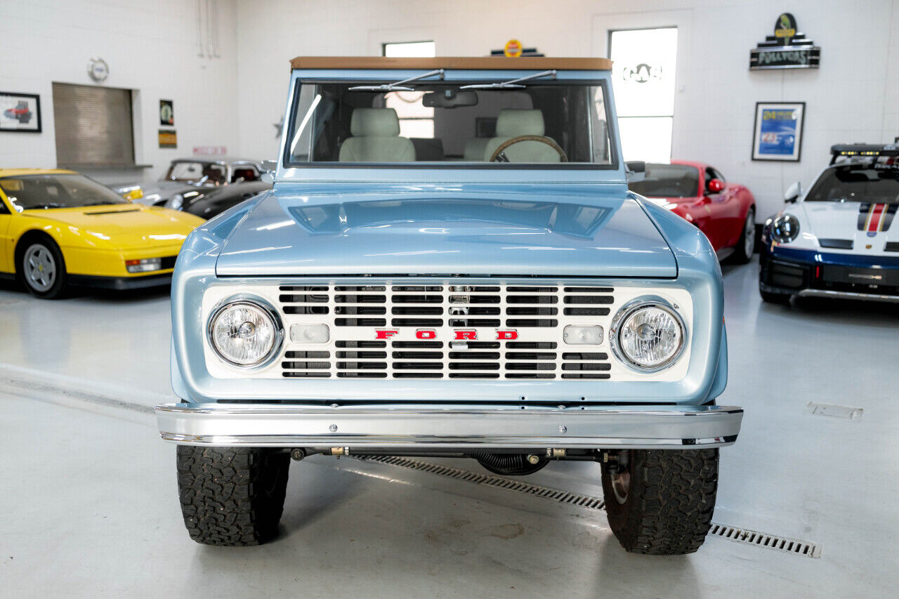 Ford-Bronco-SUV-1977-Blue-White-2449-3