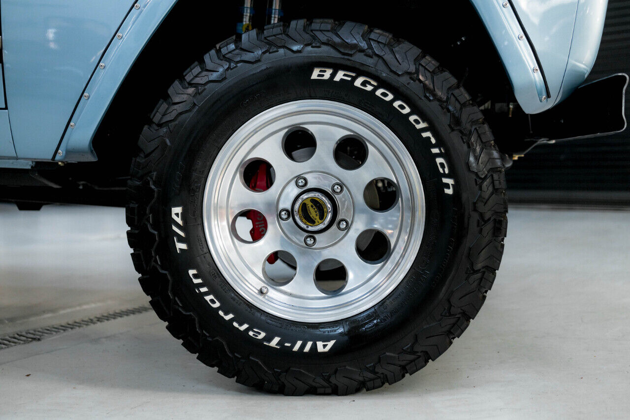 Ford-Bronco-SUV-1977-Blue-White-2449-30