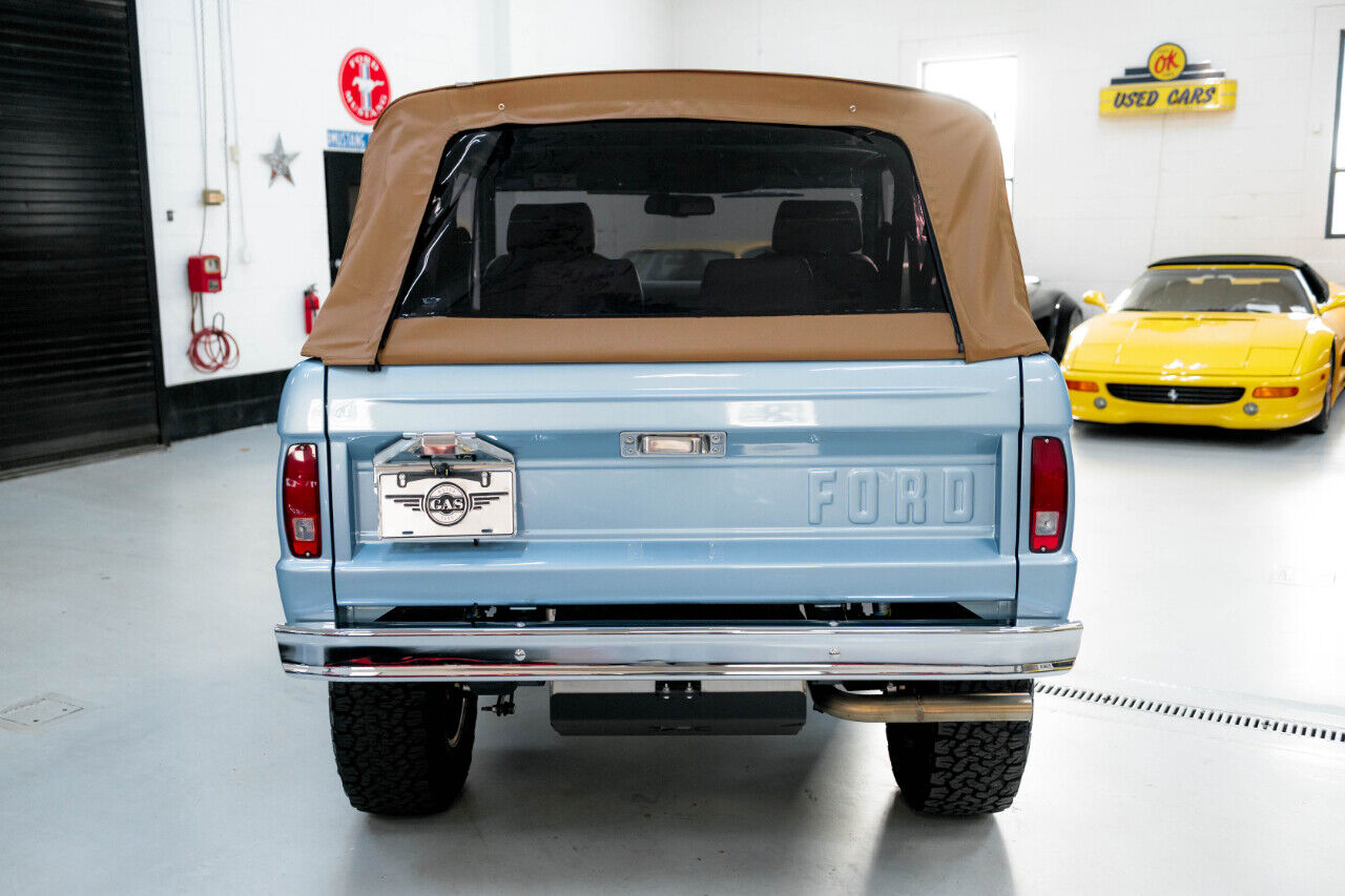 Ford-Bronco-SUV-1977-Blue-White-2449-6